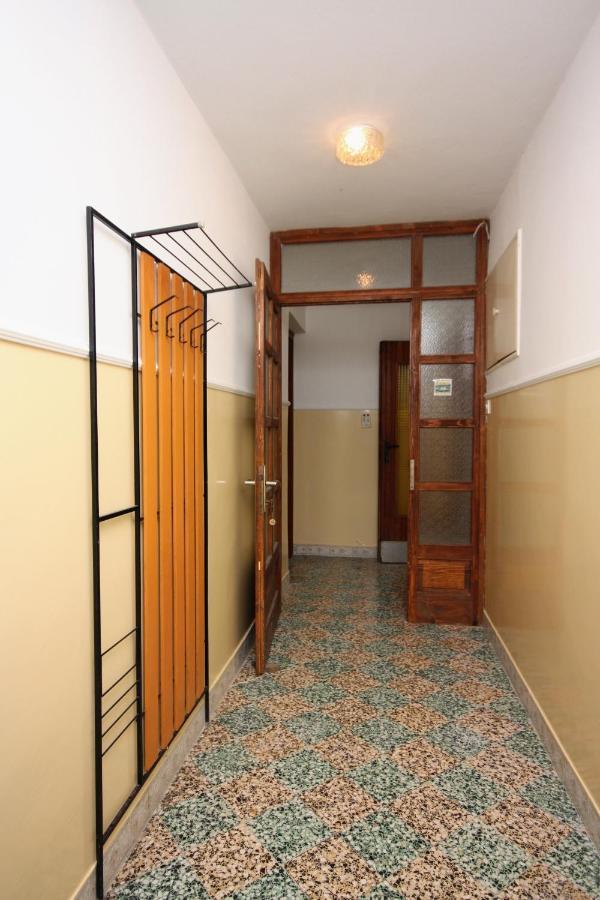 Apartments With A Parking Space Kampor, Rab - 4984 Экстерьер фото
